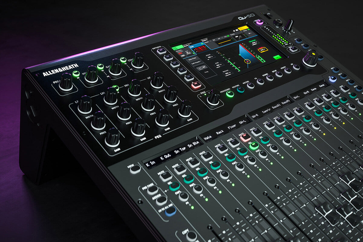 Allen & Heath QU-5D Compact 38-in/24-out 96kHz Digital Mixer with Dante