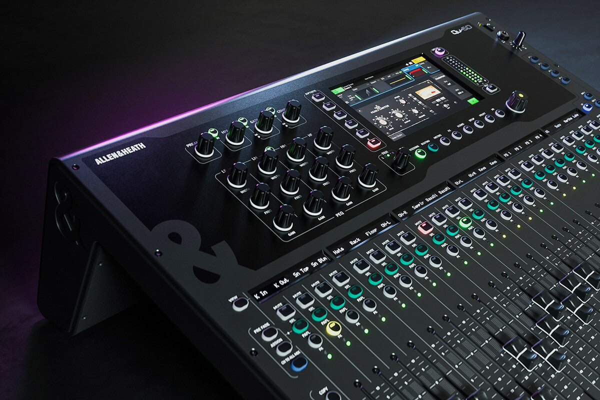 Allen & Heath QU-6D Compact 38-in/24-out 96kHz Digital Mixer with Dante