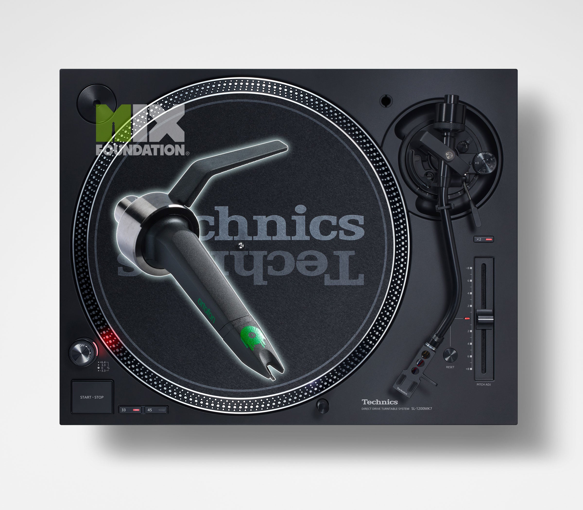 Direct-Drive-Turntable-System-