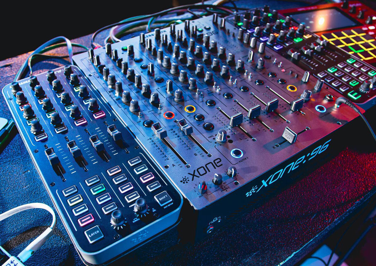 Allen & Heath Xone:K3 Compact Fully Customisable Midi Controller LOW S