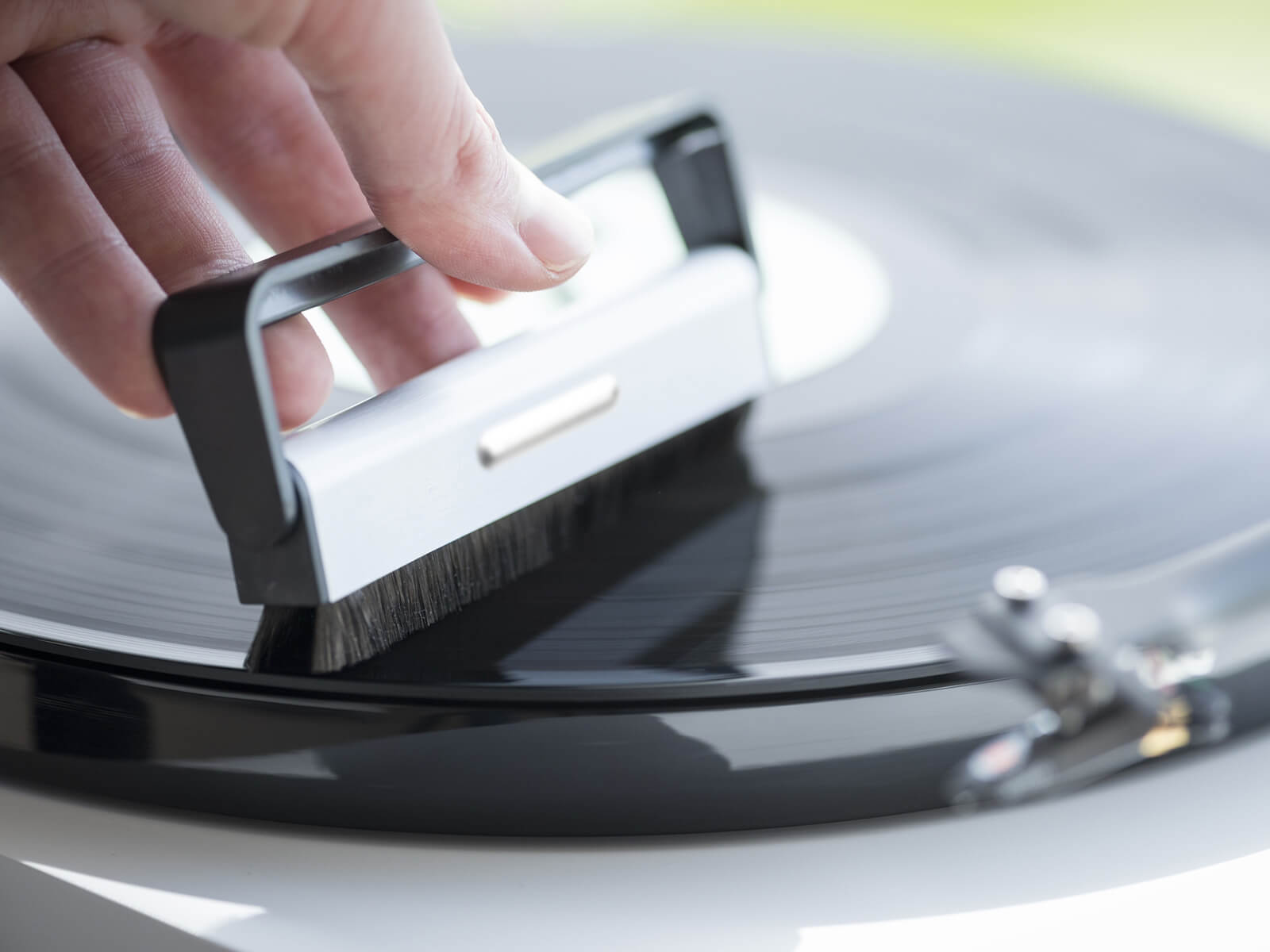 Pro-Ject BRUSH IT Carbon Fibre Record Cleaning Brush