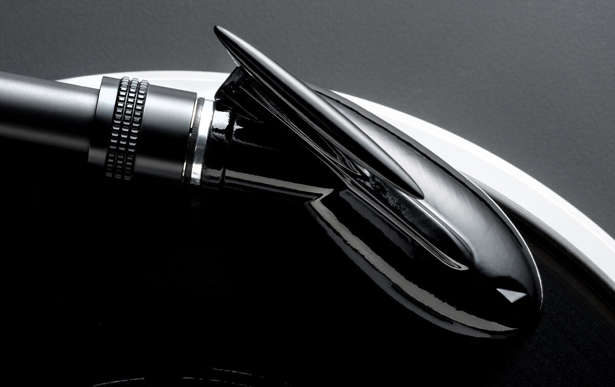 Korg Handytraxx TUBE J Limited-Edition Portable Record Player with JICO Clipper MM Cartridge