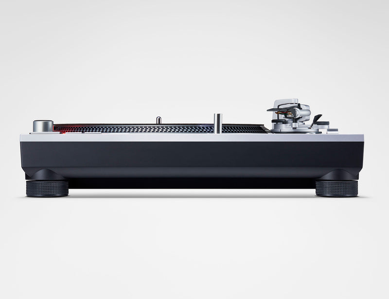 Technics SL-1200MK7 Direct Drive DJ Turntable (PAIR) w/FREE Ortofon Concorde Mix Cartridges Package